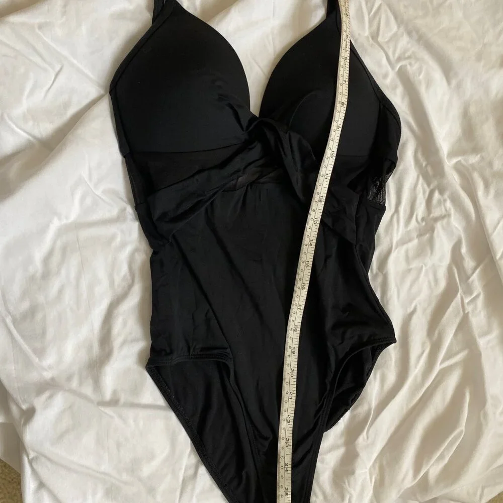 LIZ CLAIBORNE black one piece bathing suit, sz 8.